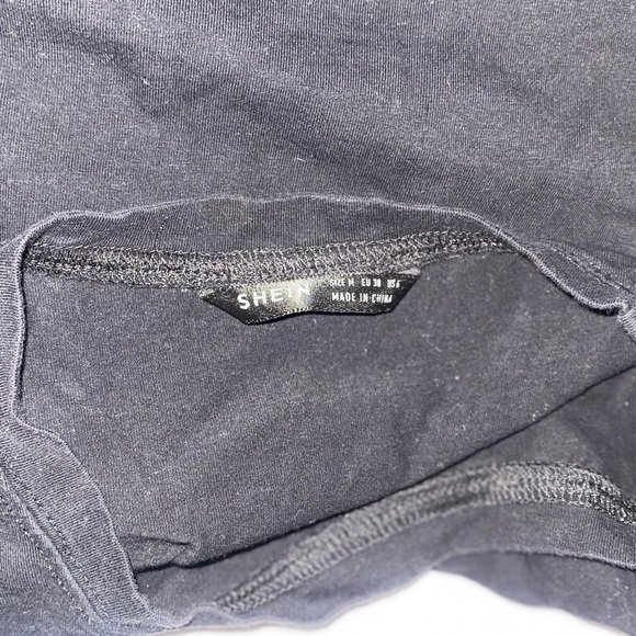 SHEIN Motorcycle crop top - Picture 2 of 2